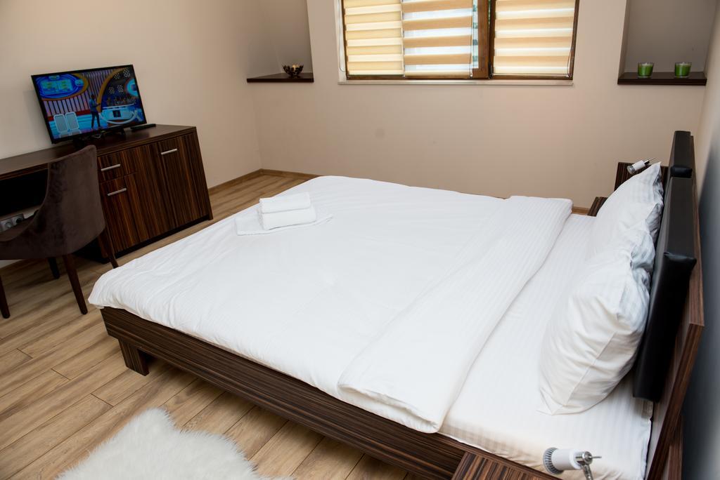 Luxe Stay Târgu-Mureş Buitenkant foto